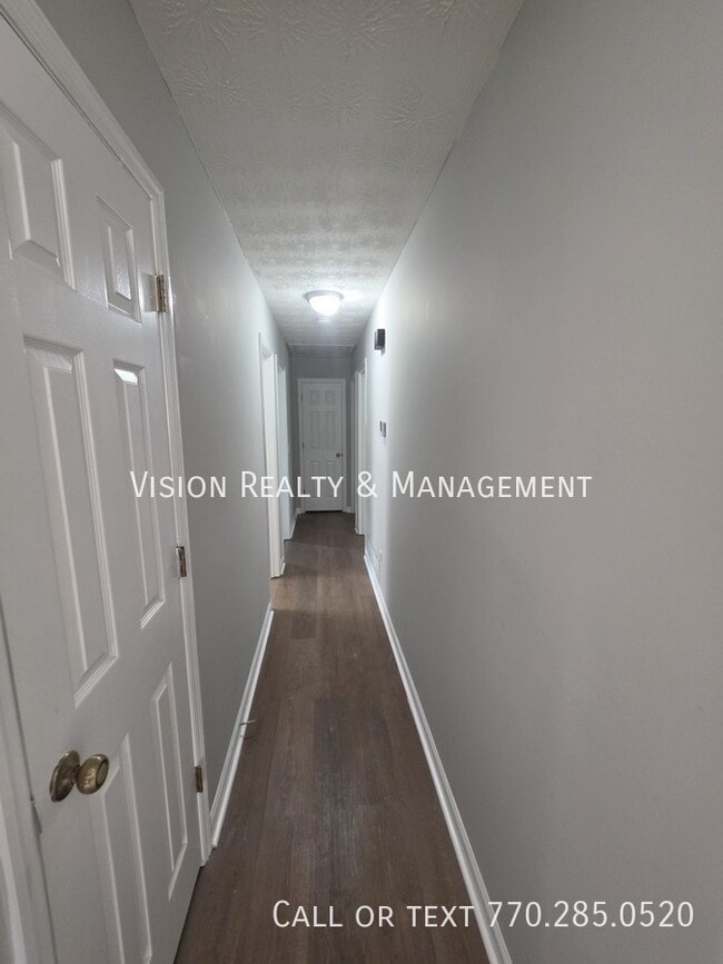 Building Photo - 985 S Lassetter Cir