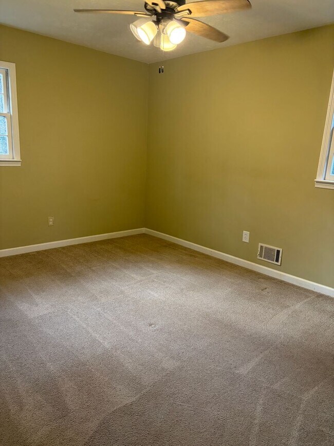 Building Photo - Douglasville