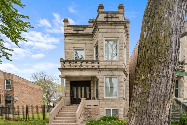 Building Photo - 1651 S Drake Ave