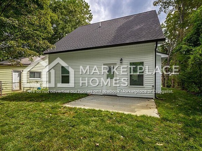 Building Photo - 1307 Vance Rd