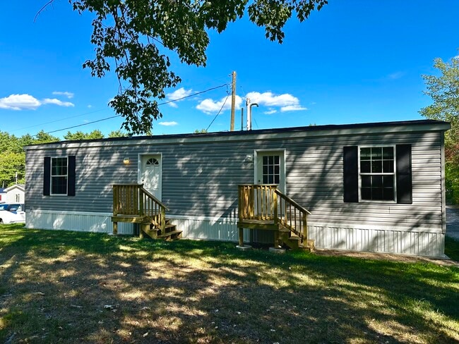 Building Photo - 25 Austin Dr