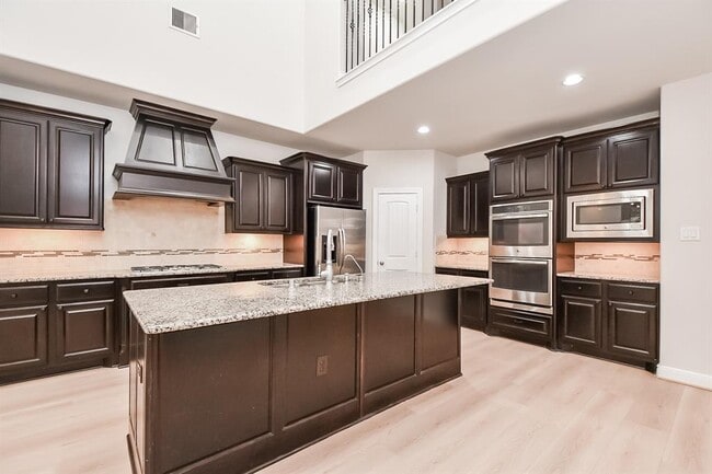 Building Photo - 24210 Madrid Hill Ln