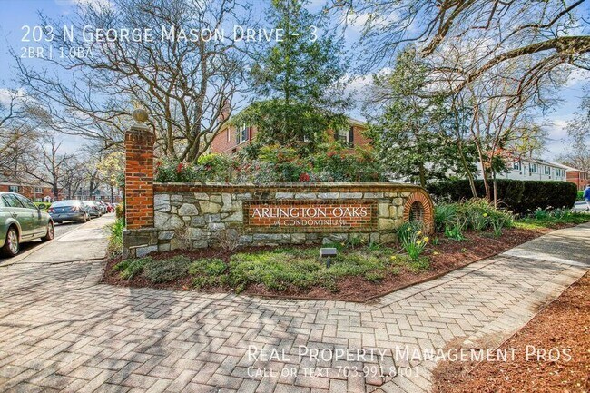 Building Photo - 203 N George Mason Dr
