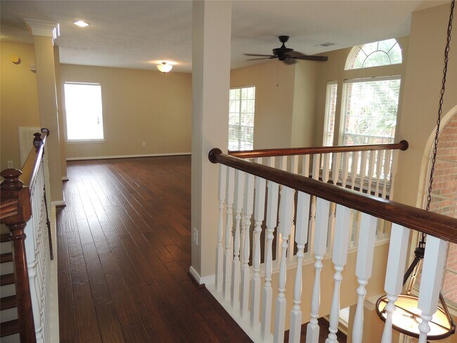 Building Photo - 1307 Westwick Forest Ln