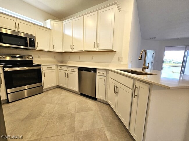 Building Photo - 2167 Dragonfruit Wy
