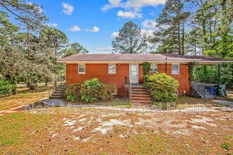 Building Photo - 4305 Rosehill Rd