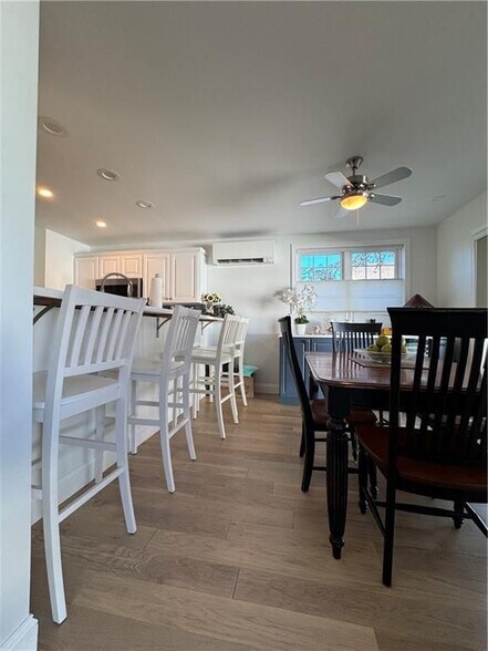 Building Photo - 62 Memorial Blvd