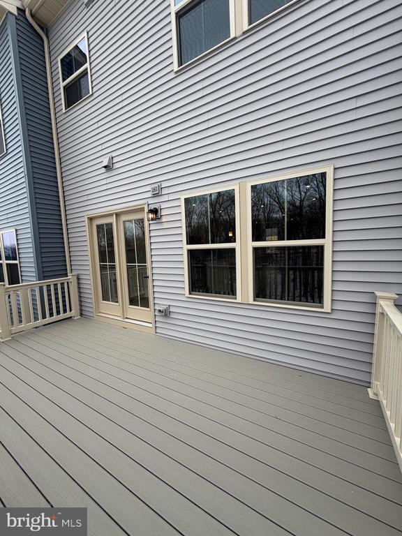 Building Photo - 9313 Klamath Ct