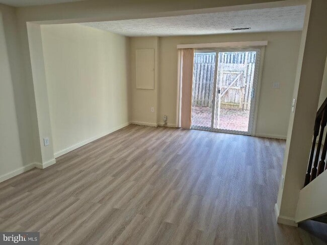 Building Photo - 12502 Laurel Grove Pl