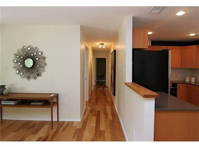 Building Photo - 1403 Corona Dr
