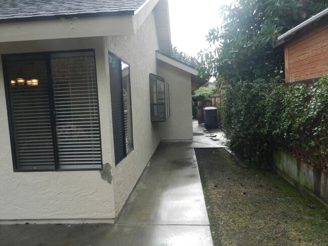 Building Photo - 4473 Augusta Dr
