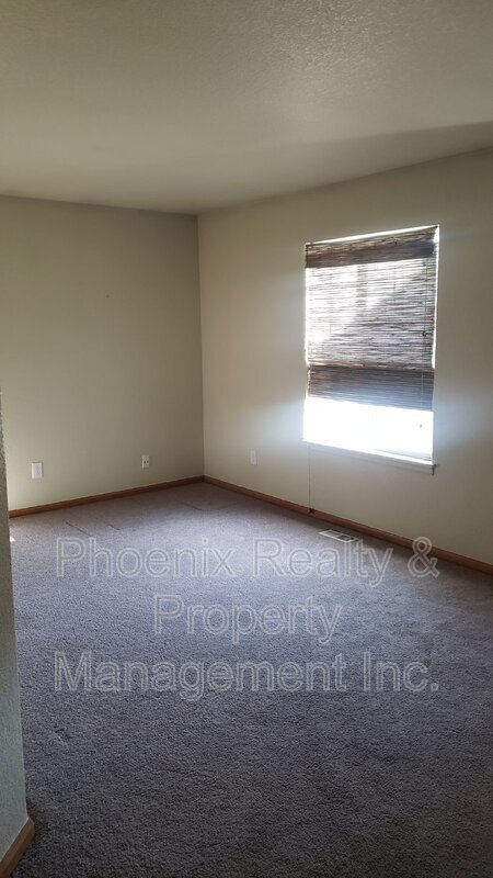 Building Photo - 678 Mathews Cir
