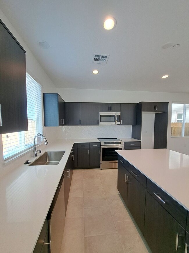 Building Photo - Gorgeous Two-Story Home Near Copper & Willow!