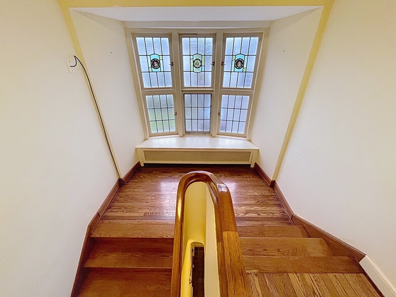 Building Photo - 2265 Stillman Rd