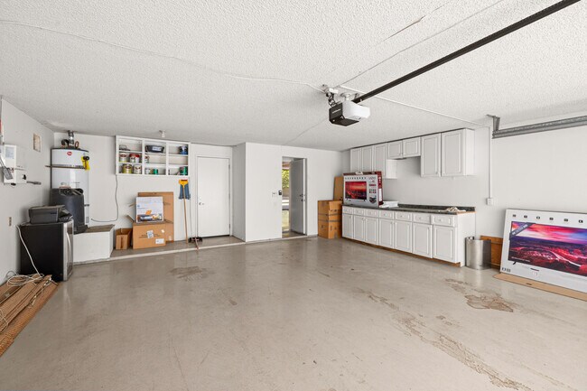 Building Photo - 70520 Gardenia Ct