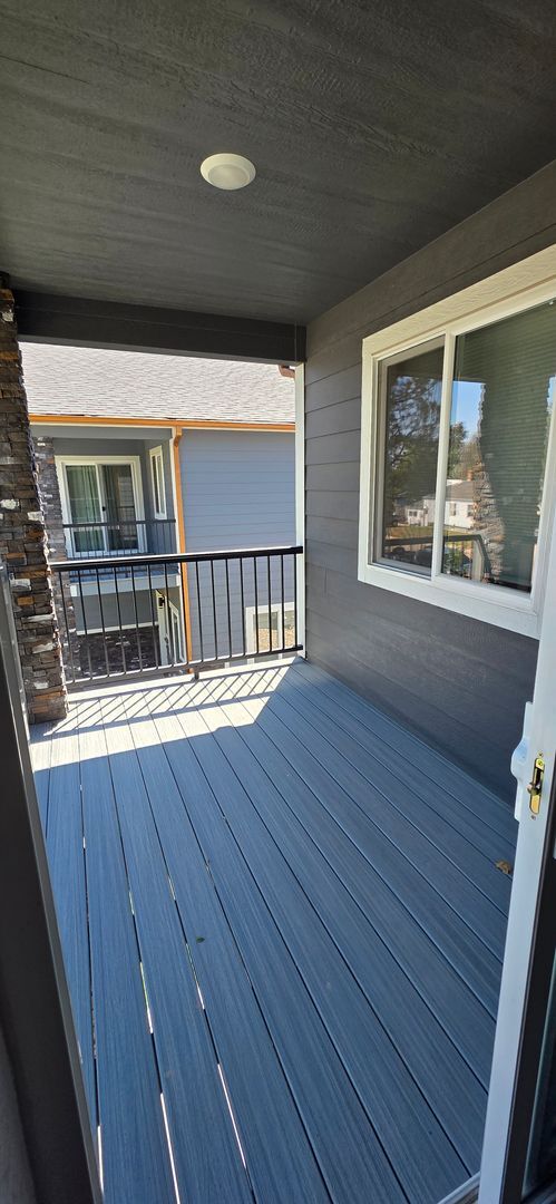 Building Photo - 2912 Cribbon Ave