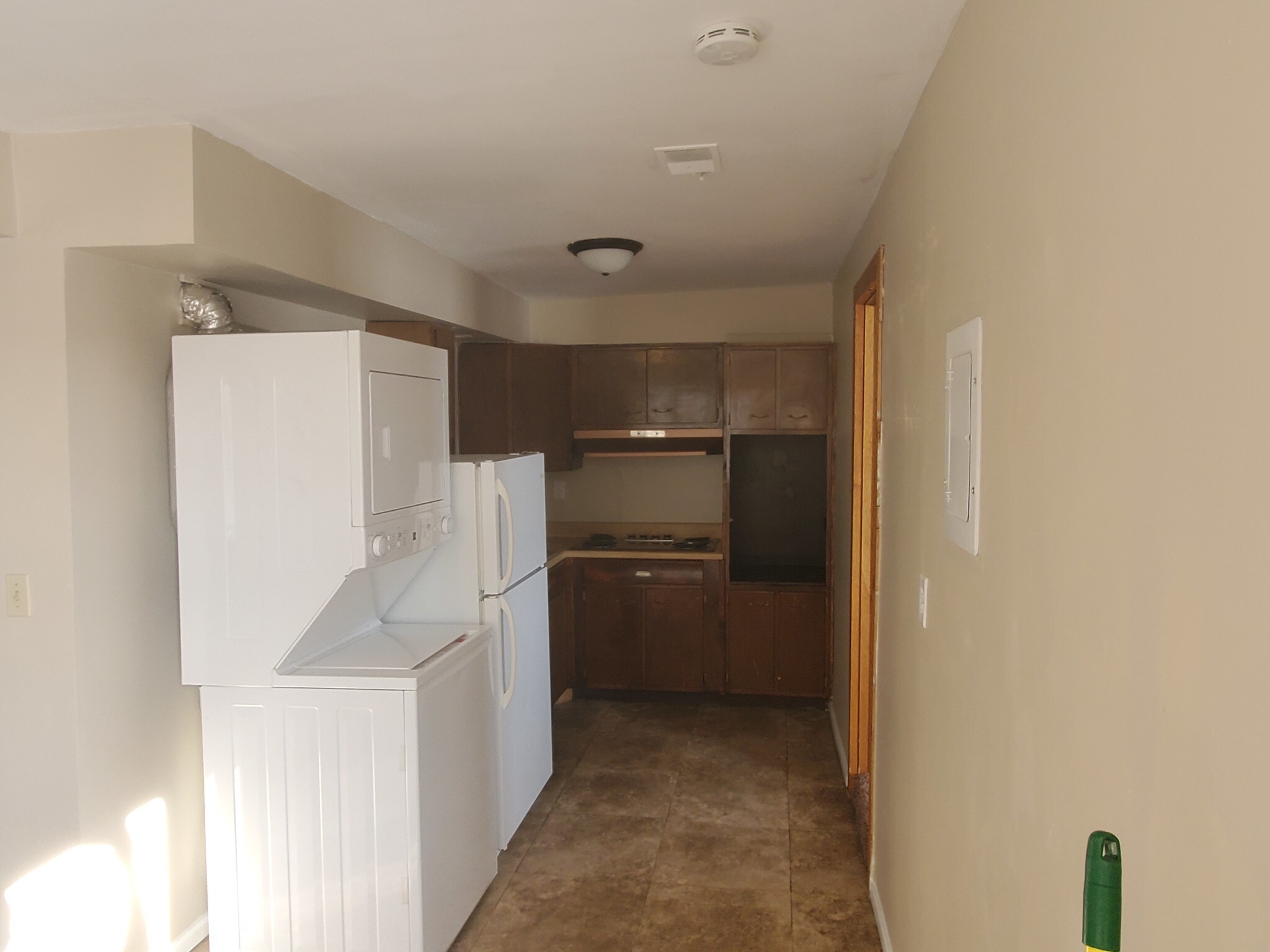 Building Photo - 610 Dahlia St