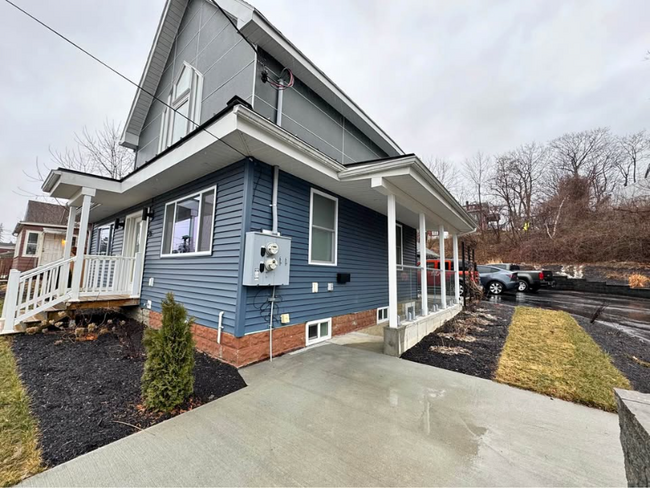 Primary Photo - 25 6th St