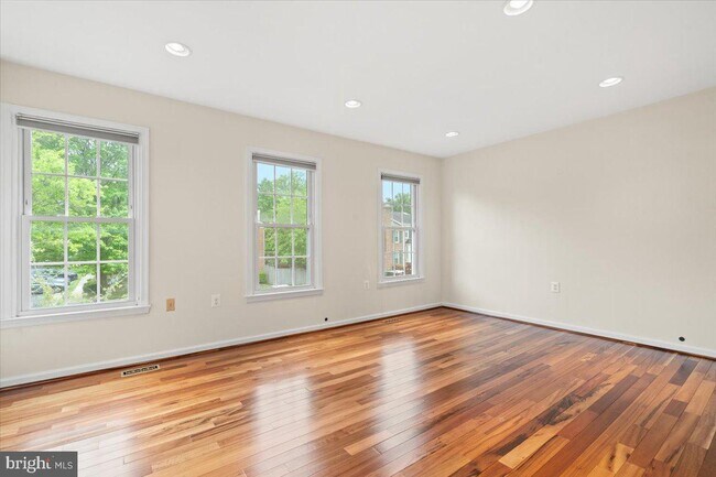 Building Photo - 6562 Sand Wedge Ct