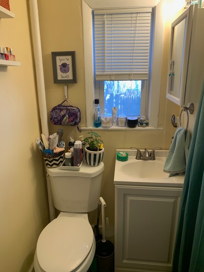 Building Photo - 5-7 Blake St. Unit 1