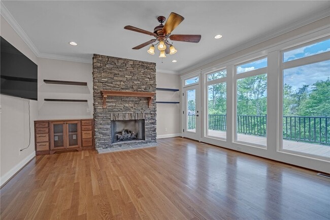 Building Photo - 137 Crawford Lake Dr