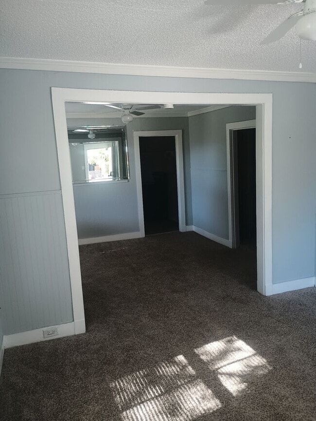 Building Photo - 1511 N 7th Ave