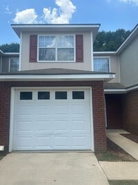 Building Photo - Dunwoody Townhomes -