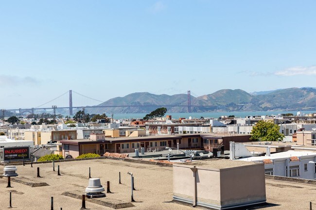 Building Photo - 1463 Lombard St