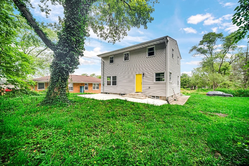 Building Photo - 627 W 43rd Pl