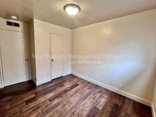 Building Photo - 3338 N Purdue Ave