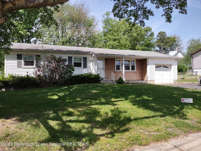 Building Photo - 178 Susan Dr