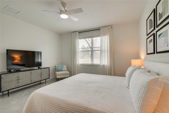 Building Photo - 3250 Weston Manor Dr