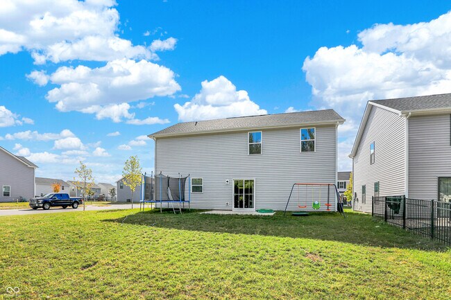 Building Photo - 910 Red Hls Ct