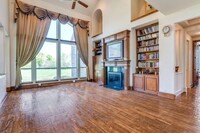 Building Photo - 631 Lakeridge Dr