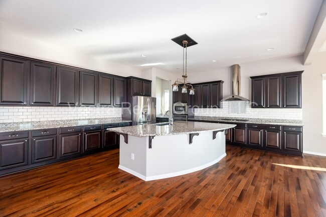 Building Photo - 2794 Rising Moon Way