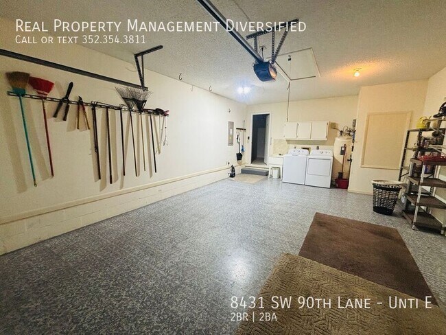 Building Photo - 8431 SW 90th Ln