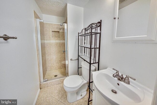 Building Photo - 11141 Captain's Walk Ct