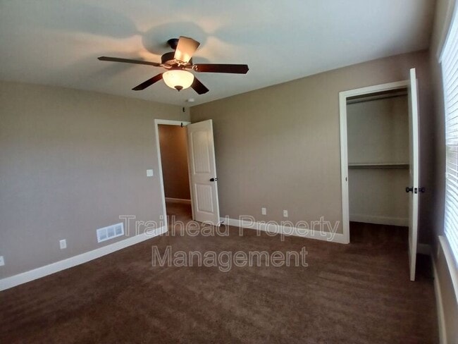 Building Photo - 21616 Westover Ct
