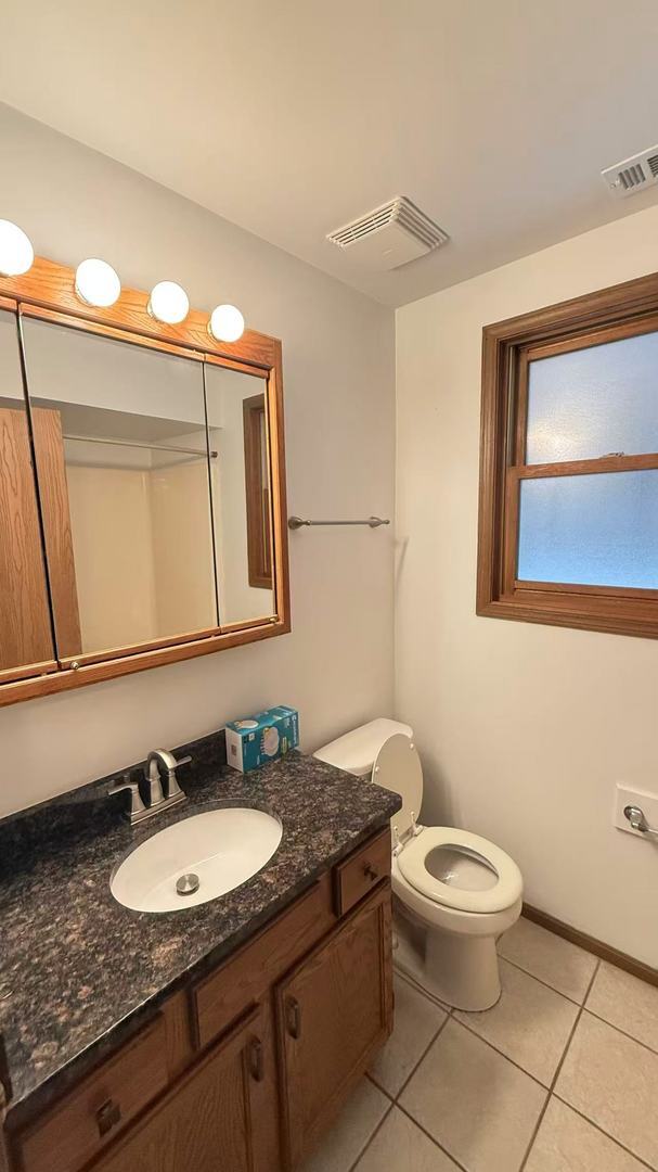 Building Photo - 455 W 37th St