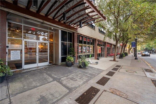 Building Photo - 878 Peachtree St NE