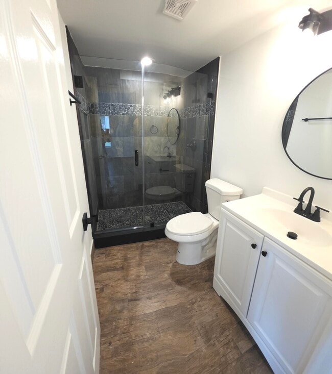 Building Photo - 209 Foxtail Dr