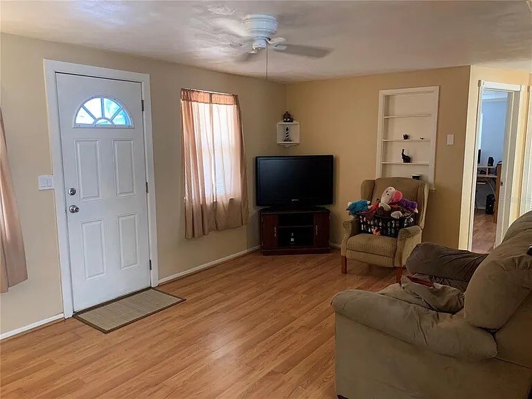 Building Photo - 3300 Thorny Ridge Dr