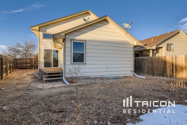 Building Photo - 16854 Dandelion Way