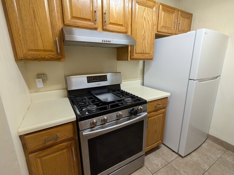 Building Photo - 82 Grieco Dr