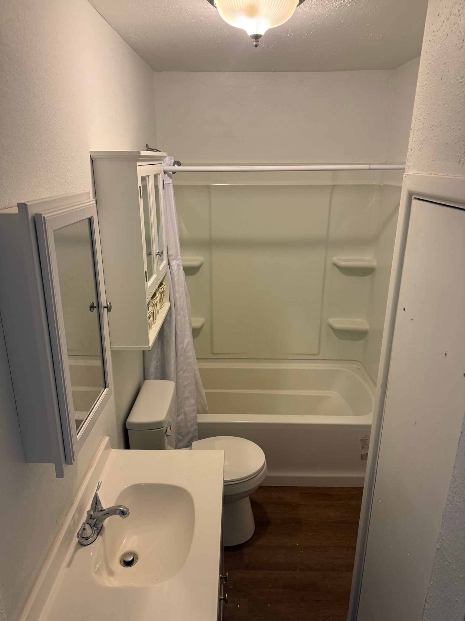 Building Photo - 710 Storey Ave