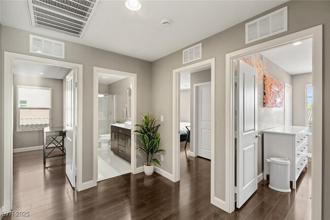 Building Photo - 338 Azar Swan Ave