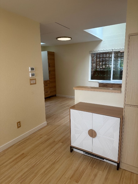 Building Photo - 1440 Drake Way