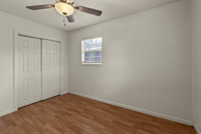 Building Photo - 100 Apache Hills Dr