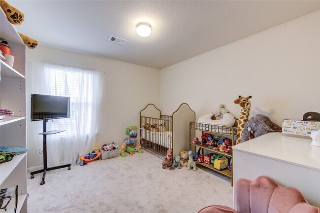 Building Photo - 3330 Madison Elm St