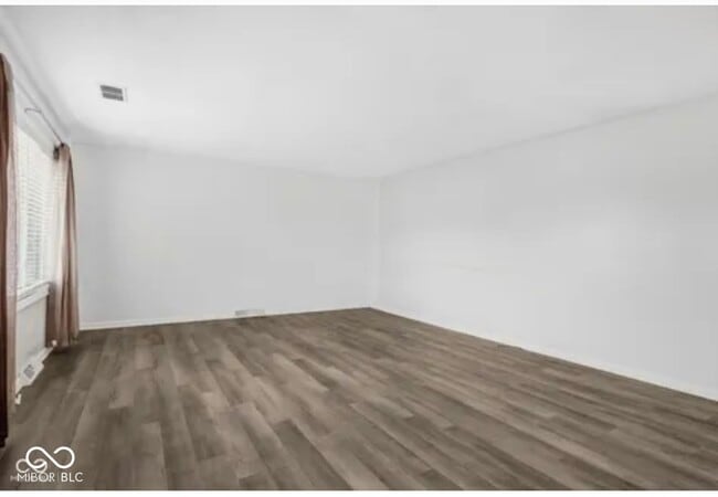 Building Photo - 5215 Southdale Dr